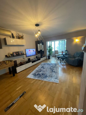 Apartament cu vedere frontala catre mare - zona Faleza Nord, 