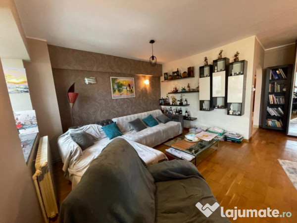 Apartament cu vedere frontala catre mare - zona Faleza Nord, 