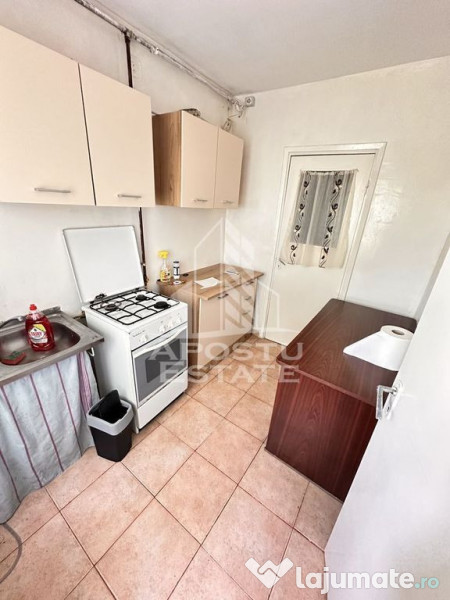 Apartament 2 camere in bloc cu lift, zona Sagului