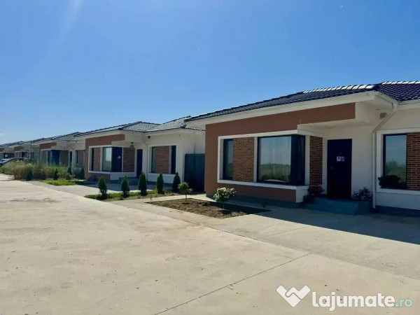 Cartier LUX de case individuale cu cămară si 2 parcari