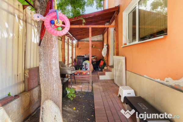 Casa cu curte | Potential pentru rezidenta sau afacere| Apar 