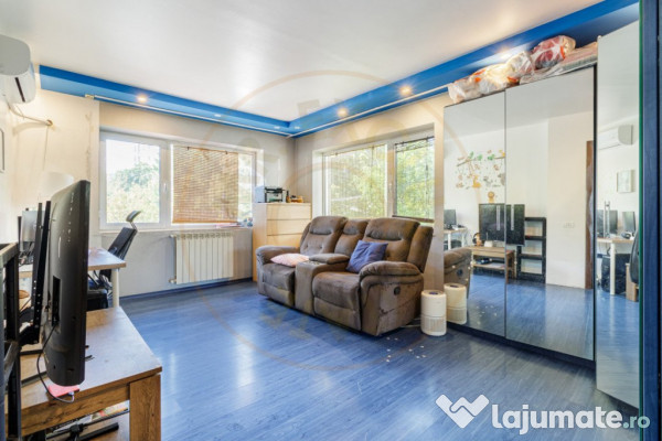 Casa cu curte | Potential pentru rezidenta sau afacere| Apar 