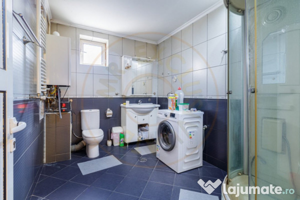 Casa cu curte | Potential pentru rezidenta sau afacere| Apar 