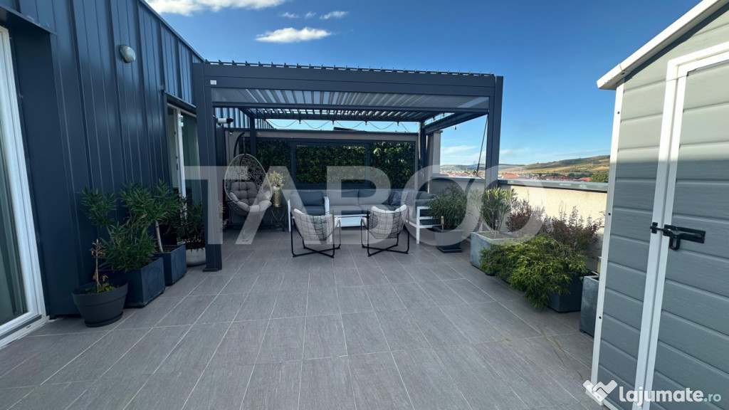 Penthouse 3 camere de lux 2 bai loc de parcare zona Lupeni S 
