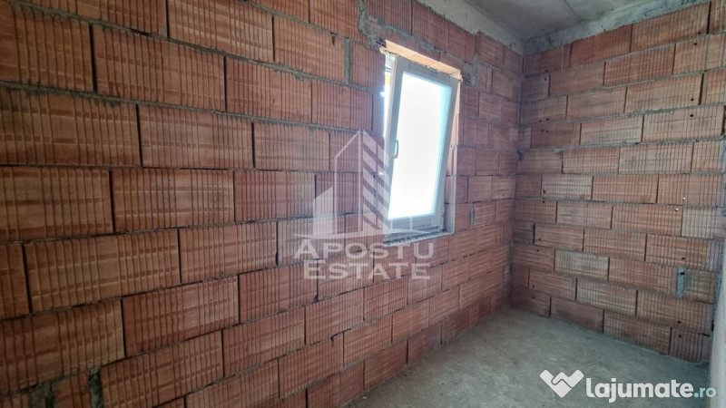 Casa individuala la rosu sau la cheie, Giarmata 