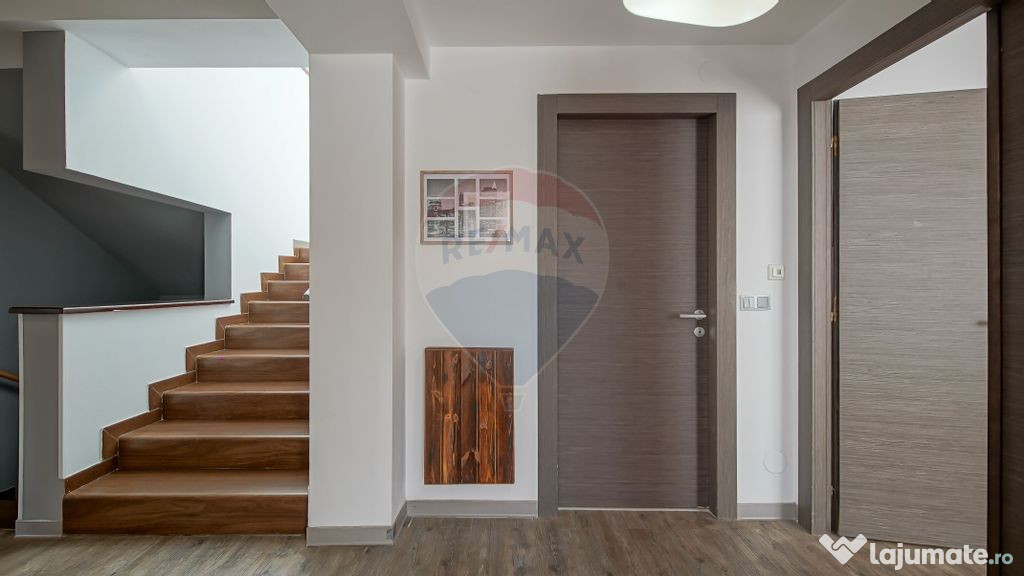 EXCLUSIVITATE ÎN POIANA BRAȘOV – PENTHOUSE IMPRESIONA... 