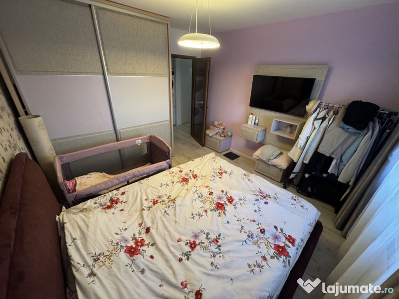 Apartament 3 camere zona Km 4 5