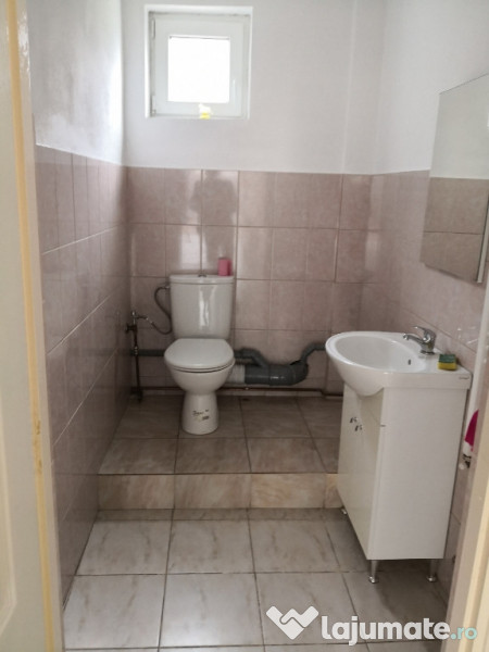 Spatiu comercial 70 mp, zona Selgros