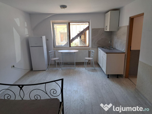 Apartament cu o camera la casa central in codlea 
