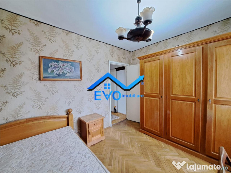 Apartament cu 3 camere, decomandat, zona Independentei 