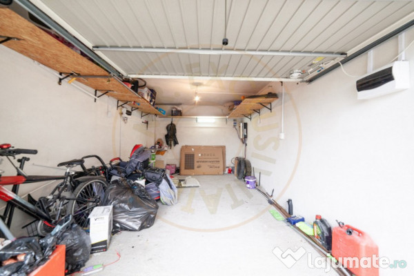 Apartament cu 4 camere, garaj și panouri fotovoltaice – B