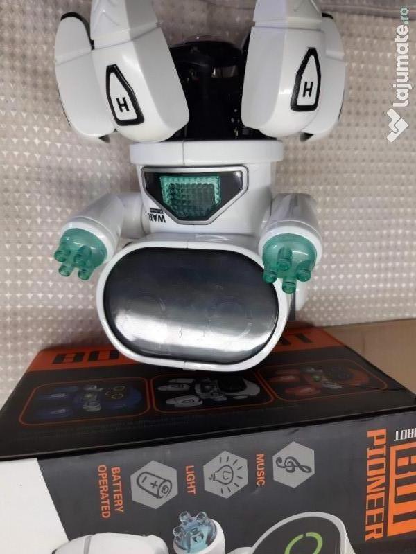 Robot de jucarie Bot Pioneer NOU in cutie 