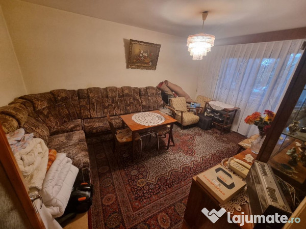 Tomis nord Rovere-apartament 3 camere decomandat stradal