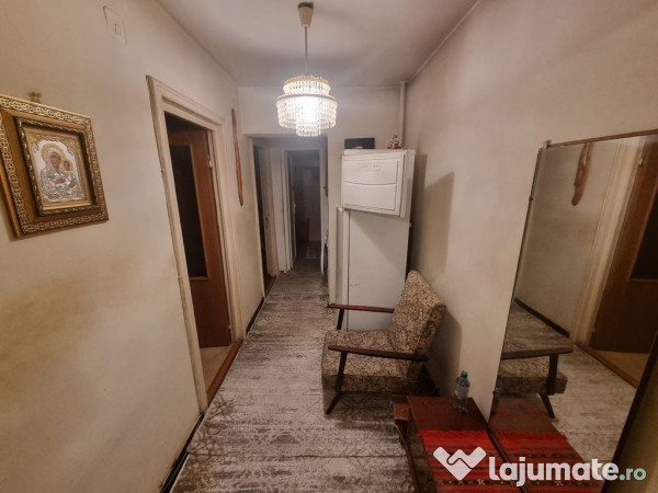 Tomis nord Rovere-apartament 3 camere decomandat stradal