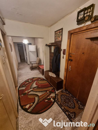 Tomis nord Rovere-apartament 3 camere decomandat stradal