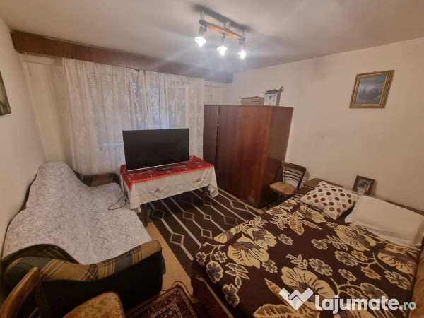 Tomis nord Rovere-apartament 3 camere decomandat stradal