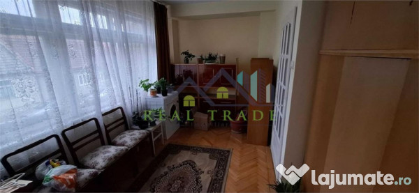 Apartament 3 camere bloc vila zona Garii- Piata Dacia