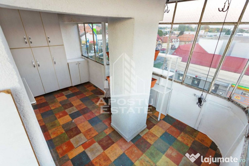 Apartament cu 3 camere, decomandat, etaj intermediar, zon...