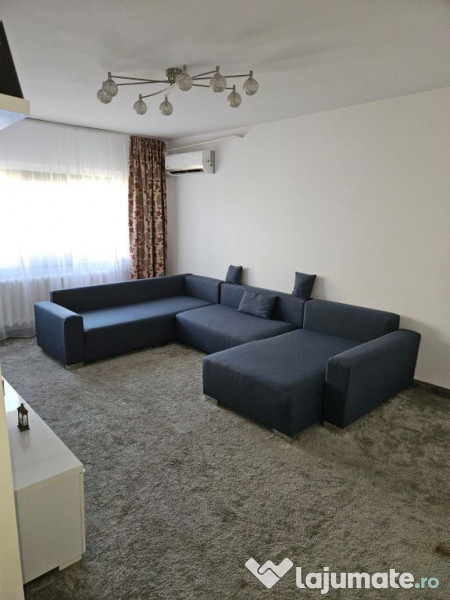 Apartament decomandat 2 camere, zona Trocadero