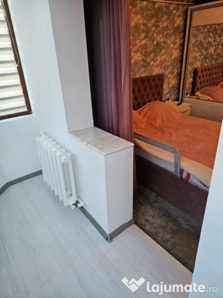 Apartament decomandat 2 camere, zona Trocadero