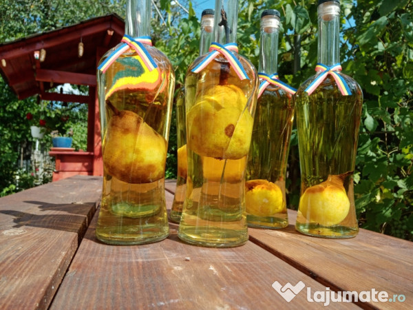 Palinca de pere cu para in sticla 