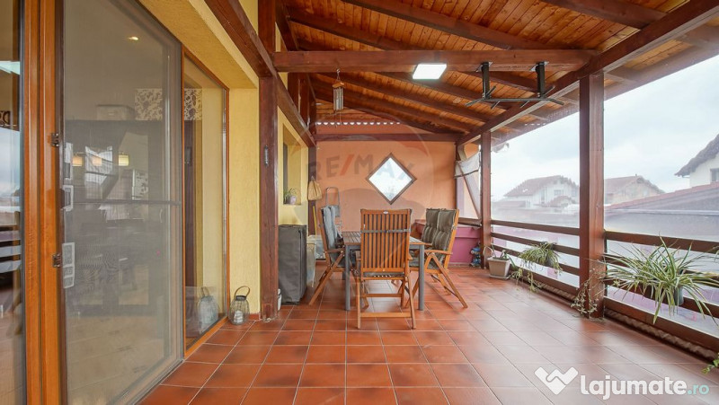 Casă spațioasă și elegantă, teren 1547 mp în Stupin...