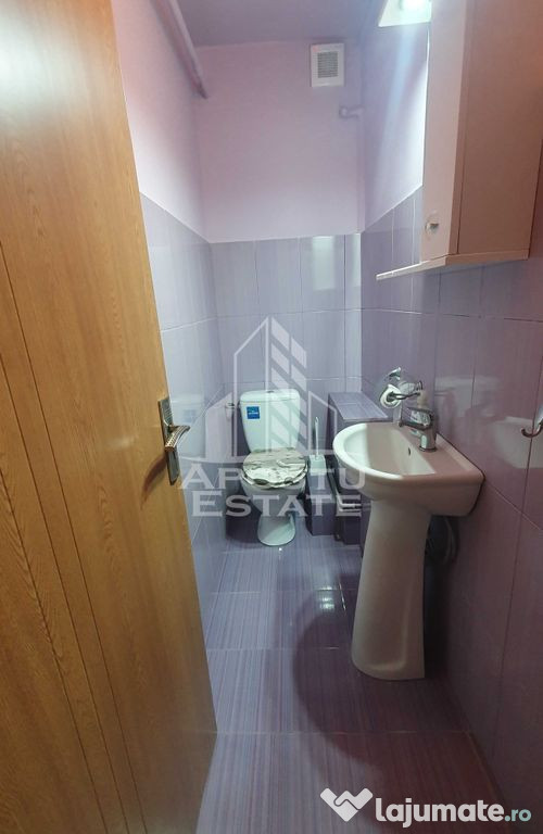 Apartament 3 camere, semidecomandat, etaj intermediar, zo... 