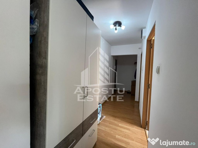Apartament 3 camere, semidecomandat, etaj intermediar, zo... 