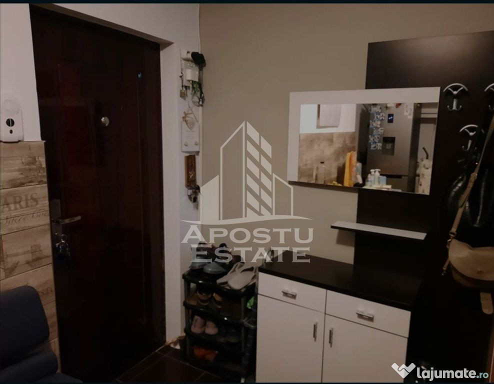Apartament cu 2 camere,centrala propie zona Dambovita 