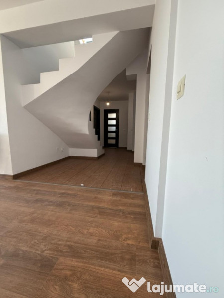 Apartament 5 camere,Tip Penthouse bragadiru Sos Alexandriei 