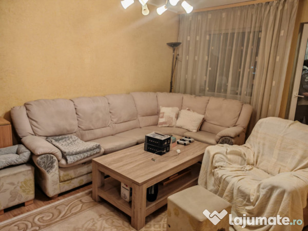 Apartament 3 camere de vanzare zona Tomis Nord, Constanta 