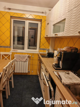 Apartament 3 camere de vanzare zona Tomis Nord, Constanta 