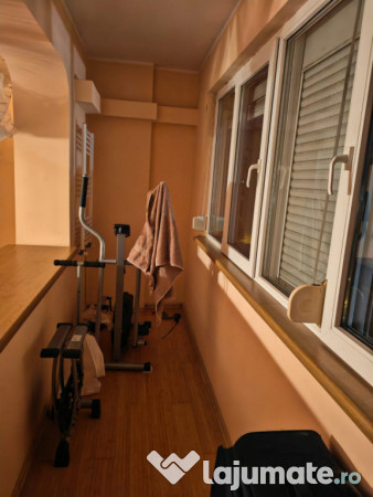 Apartament 3 camere de vanzare zona Tomis Nord, Constanta 