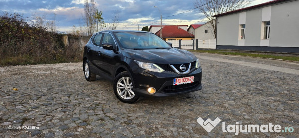 Nissan Qashqai/2015/1,5 DCI/110 CP/Clima/Navi/Pilot/Camera/Leduri
