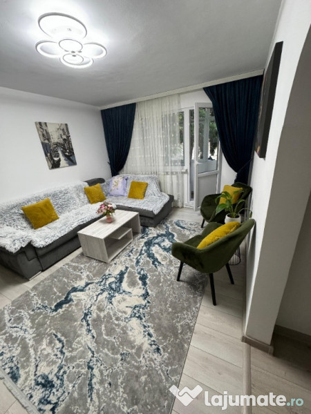 Vand apartament cu 2 camere