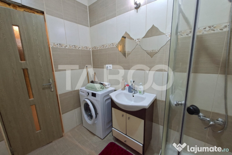 Garsoniera decomandata de vanzare balcon parcare Alma Turnis