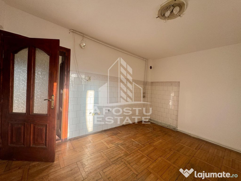 Casa individuala plus enexa in Plopi