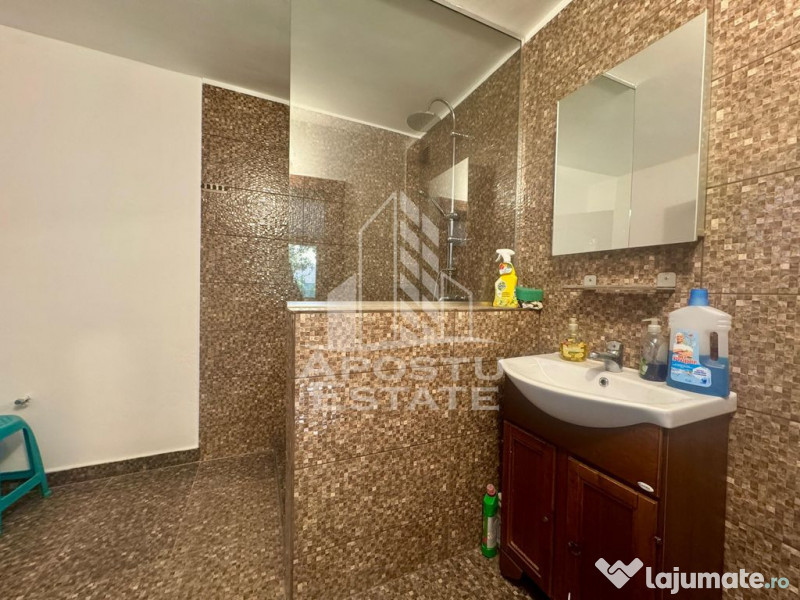 Casa individuala plus enexa in Plopi