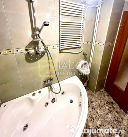 Apartament 3 camere decomandate, etaj 1, str. Narciselor 15,