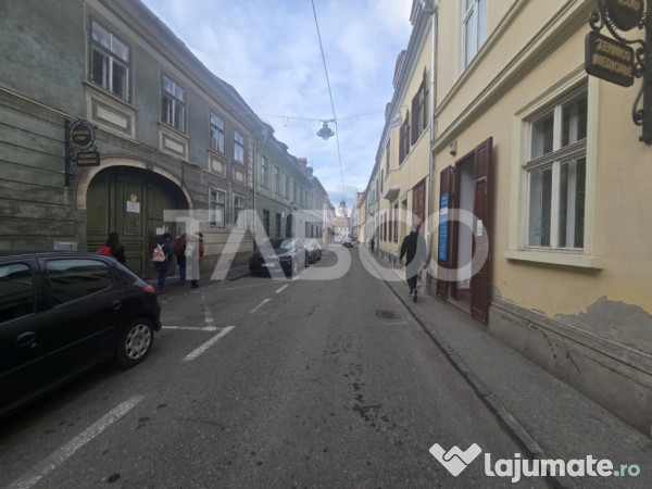 Apartament de vanzare 3 camere 2 bai Centrul Istoric Sibiu C