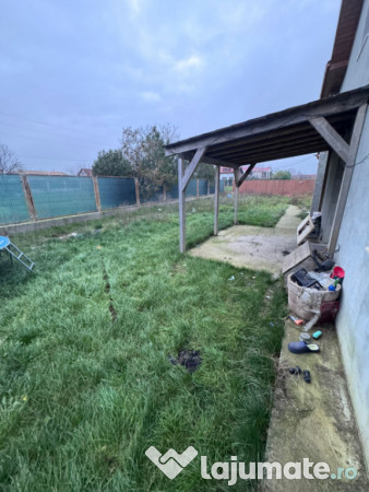 Casa P+M de vanzare, situata in Poiana-Constanta 