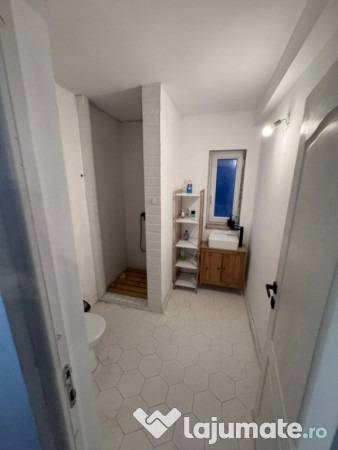 Casa P+M de vanzare, situata in Poiana-Constanta 