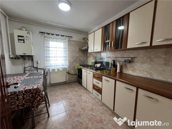 Apartament 2 camere decomandat Centrul Civic- AFI 