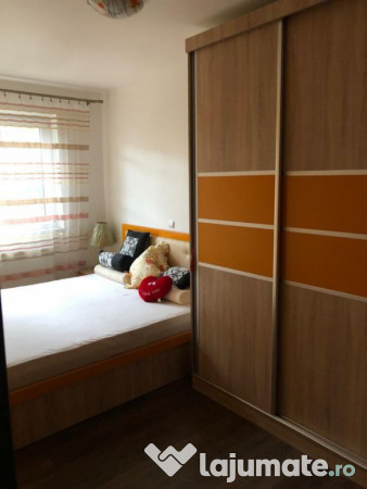 Decomandat, etaj1, Astra, Brasov 