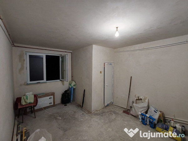 GARSONIERA APARATORII PATRIEI, RENOVATA, TOATE UTILITATIL... 