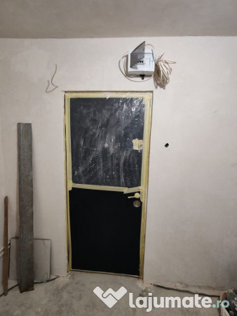 GARSONIERA APARATORII PATRIEI, RENOVATA, TOATE UTILITATIL... 