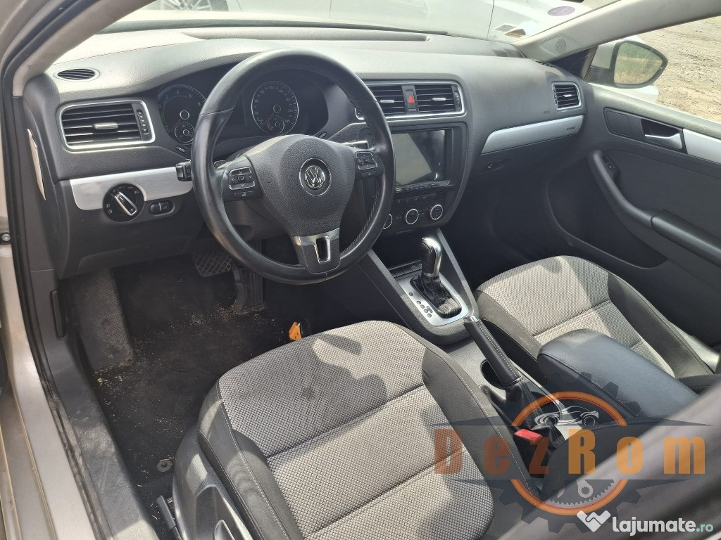 Dezmembrez VW Jetta MK6 1.4 TSI Hybrid CRJA 150 cai Cutie DSG 7 PMY 