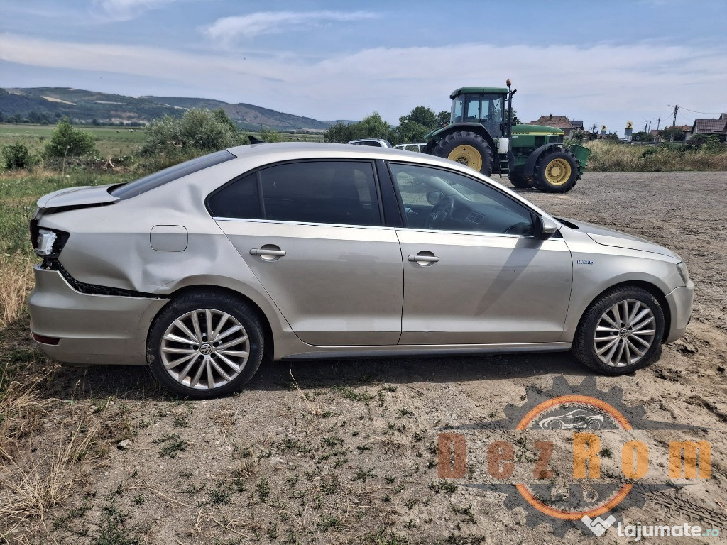Dezmembrez VW Jetta MK6 1.4 TSI Hybrid CRJA 150 cai Cutie DSG 7 PMY 