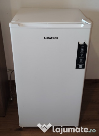 Frigider Albatros 90 L cu congelator mic 
