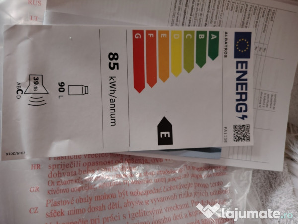 Frigider Albatros 90 L cu congelator mic 